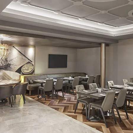 Titanic Comfort Mitte Hotel 3*