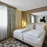 Titanic Comfort Mitte Hotel 3*
