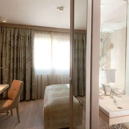 Titanic Comfort Mitte Hotel Berlín