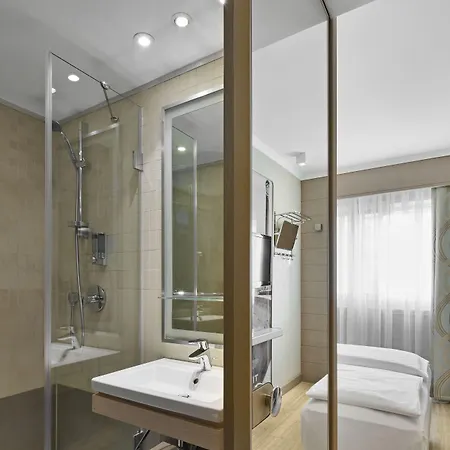 Hotell Titanic Comfort Mitte