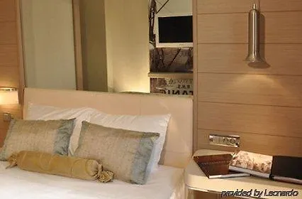 Отель Titanic Comfort Mitte