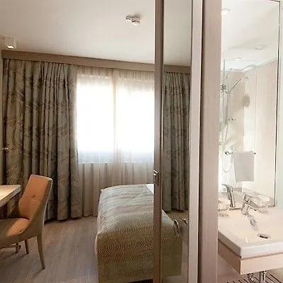 Ξενοδοχείο Titanic Comfort Mitte 3*