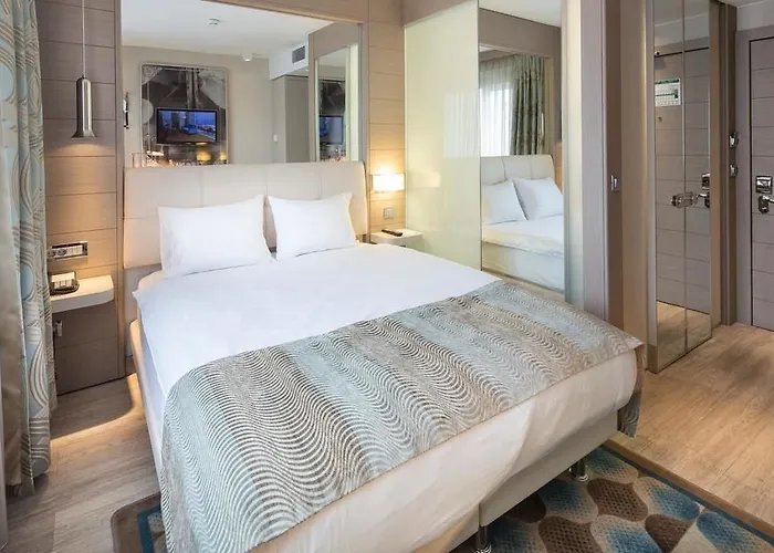 Titanic Comfort Mitte Hotel 3*