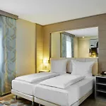 Hotel Titanic Comfort Mitte 3*
