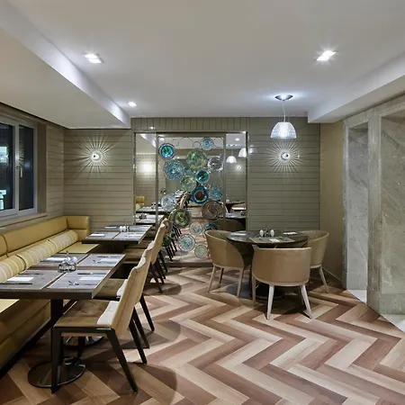 Titanic Comfort Mitte 3*