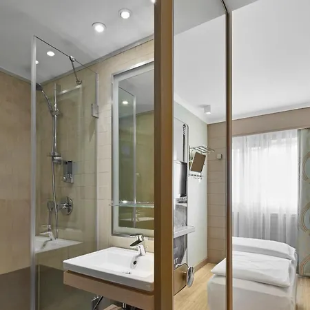 فندق Titanic Comfort Mitte