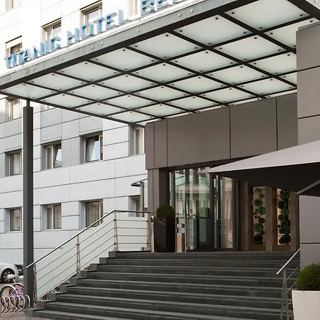 فندق Titanic Comfort Mitte