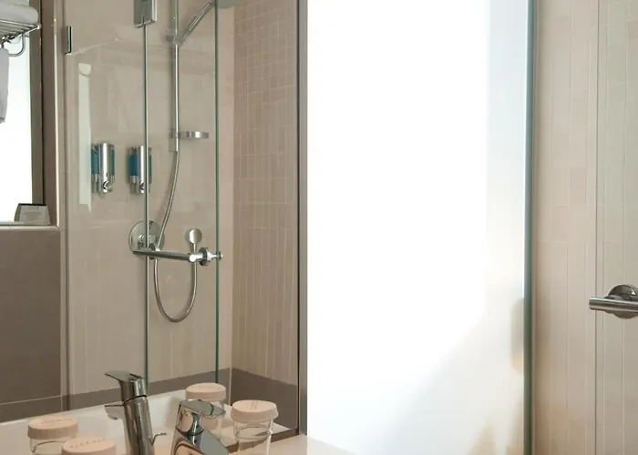 فندق Titanic Comfort Mitte 3*